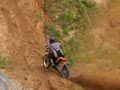 подъём в гору на мотоцикле